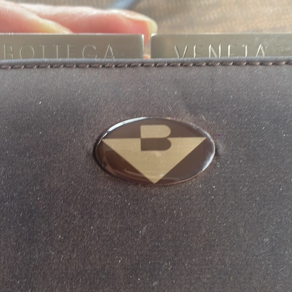 Bottega Veneta cross body bag/clutch- Authentic! - Picture 13 of 16